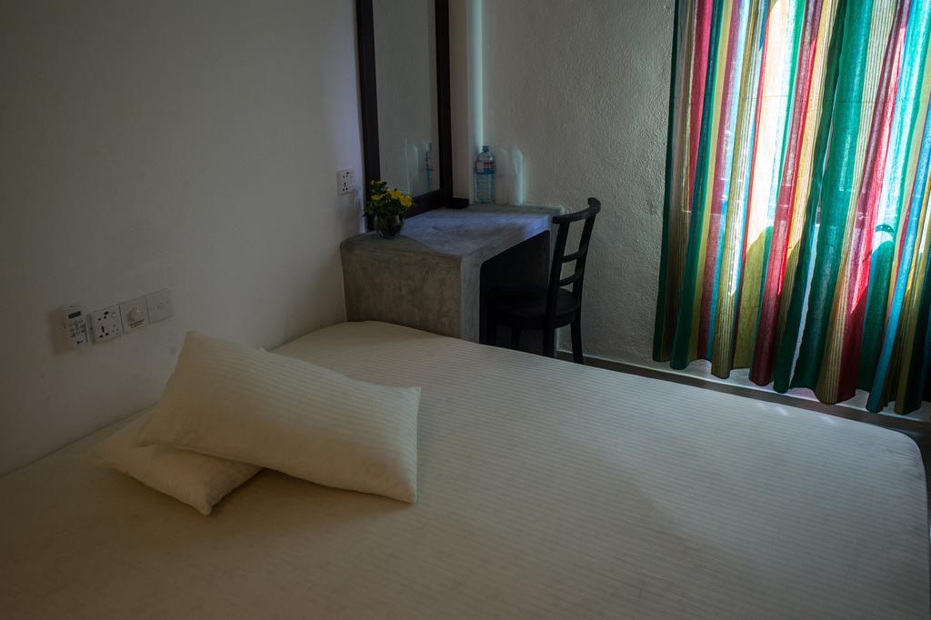 Sinharaja Hostel デニヤヤ エクステリア 写真