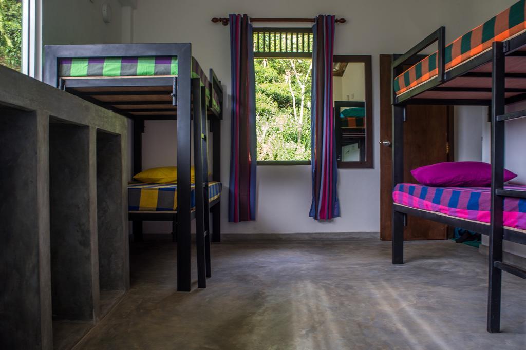 Sinharaja Hostel デニヤヤ 部屋 写真