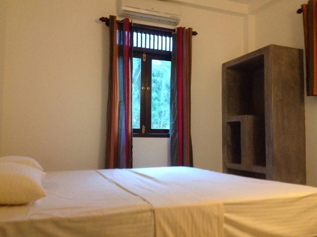 Sinharaja Hostel デニヤヤ エクステリア 写真